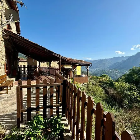 La Fontina De Casa rural