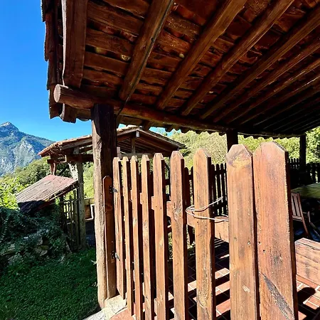 カントリーハウス La Fontina De